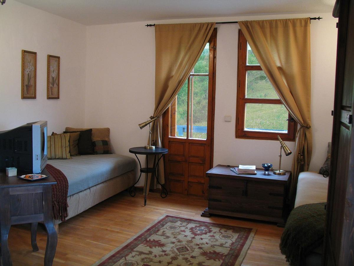 Castle Cottage Bed & Breakfast Belogradtsjik Buitenkant foto