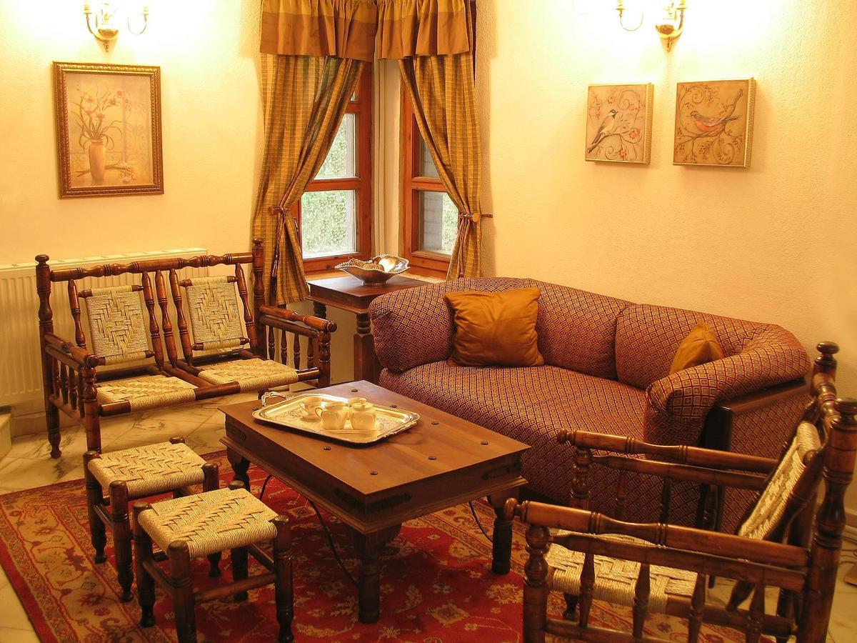 Castle Cottage Bed & Breakfast Belogradtsjik Buitenkant foto